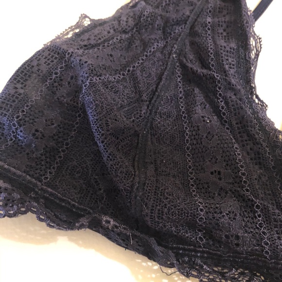 Altar’d state bralette - Picture 2 of 5